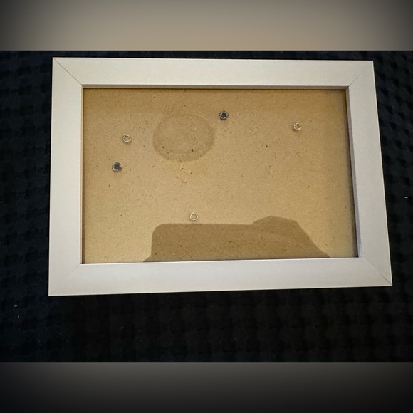 Gray Malin “the coast is clear” 4x6 available in white or black frame. - Picture 4 of 7